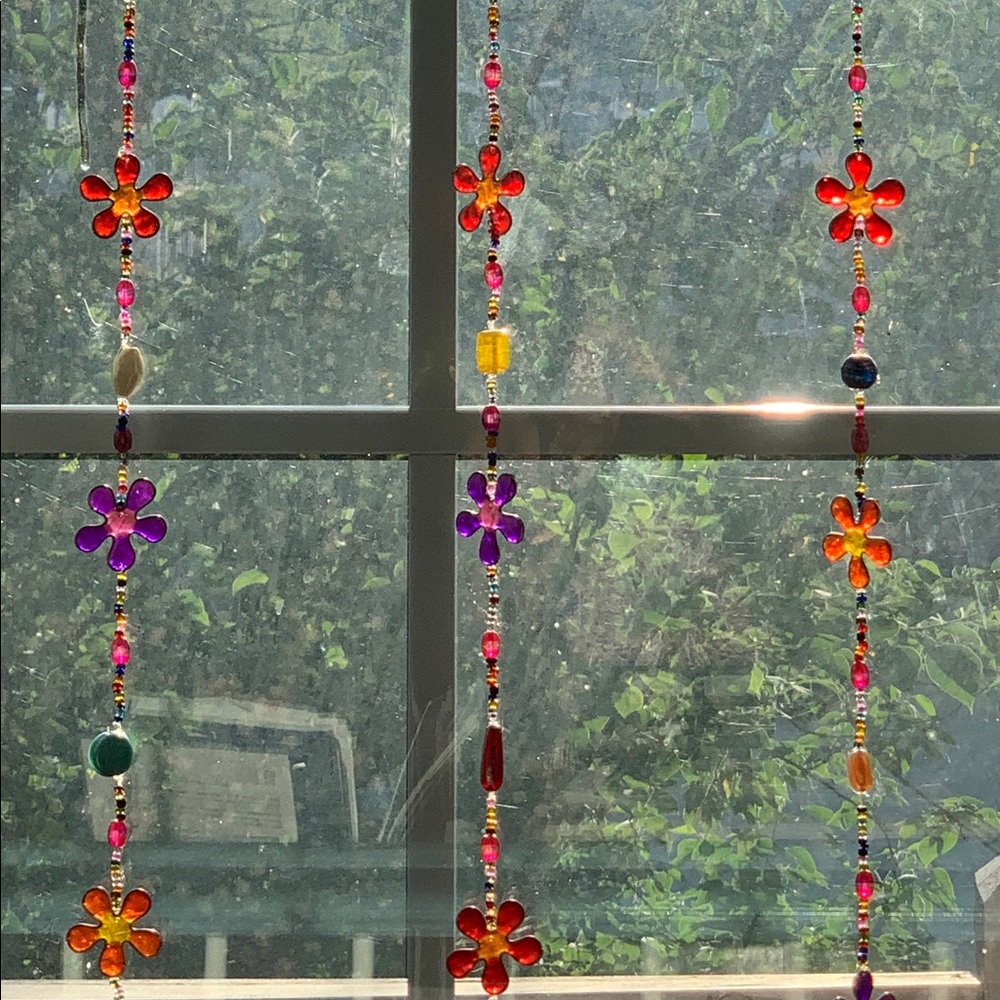 Chakra Rainbow Beaded Suncatcher Flower Strand - Picture 11 of 13